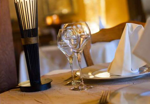Präsentationstisch des Restaurants Le Bourguignon